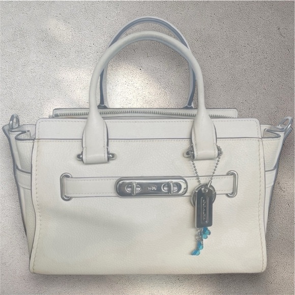 Coach Handbags - Coach swagger - Chalk